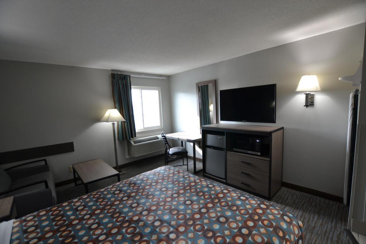 Countryside Inn & Suites Omaha East-Council Bluffs Ia Exterior foto